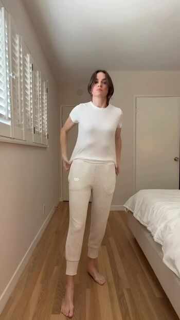 Danielle panabaker page leaked private photo uncensored HD quality