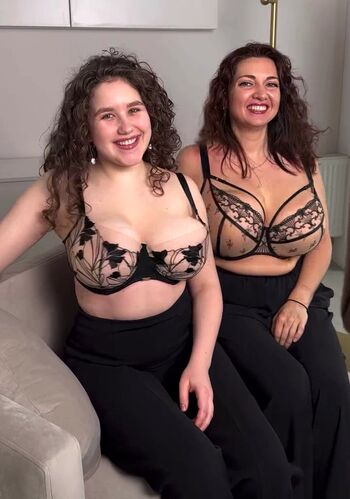 Daughter mother leaked private photo uncensored HD quality