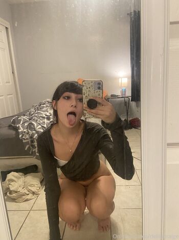 Delilah leaked private photo uncensored HD quality