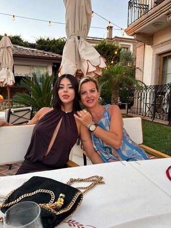 Demet ozturk leaked private photo uncensored HD quality