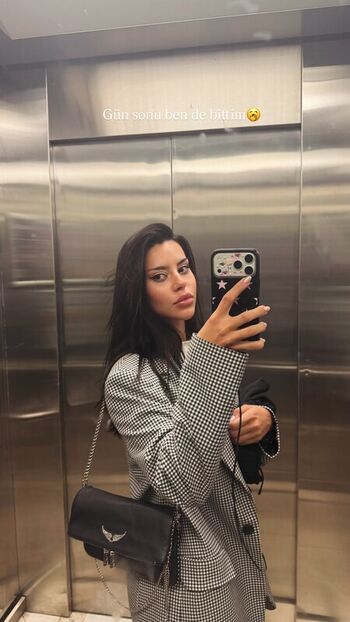 Demet ozturk leaked private photo uncensored HD quality