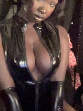 Doshadeng leaked private photo uncensored HD quality