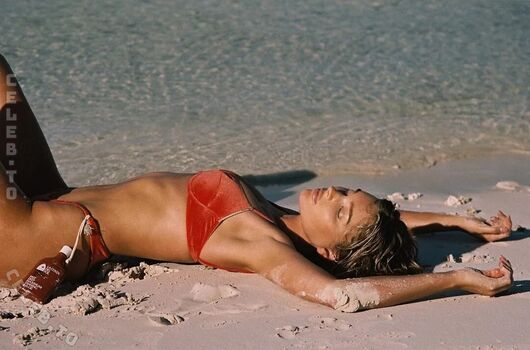 Elsa hosk page leaked private photo uncensored HD quality