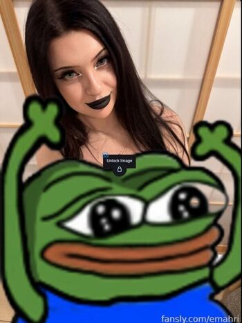 Emahrilol leaked private photo uncensored HD quality
