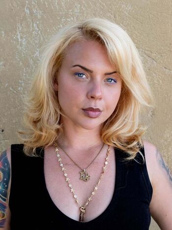 Emilie brooklyn leaked private photo uncensored HD quality