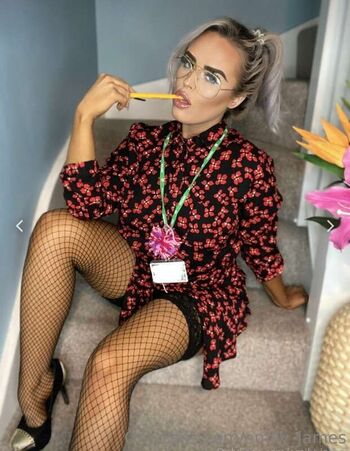 Emily jones leaked private photo uncensored HD quality