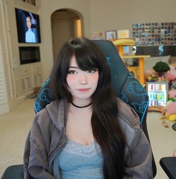 Emiru  page leaked private photo uncensored HD quality