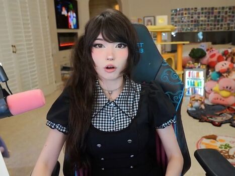 Emiru  page leaked private photo uncensored HD quality