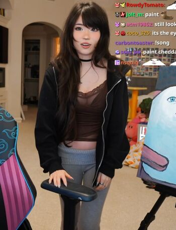 Emiru  page leaked private photo uncensored HD quality