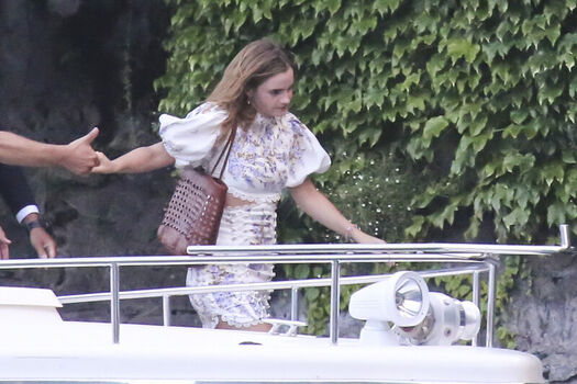 Emma watson  page leaked private photo uncensored HD quality