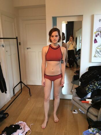 Emma watson  page leaked private photo uncensored HD quality
