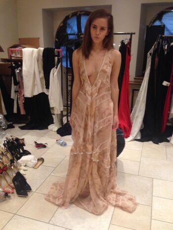 Emma watson  page leaked private photo uncensored HD quality