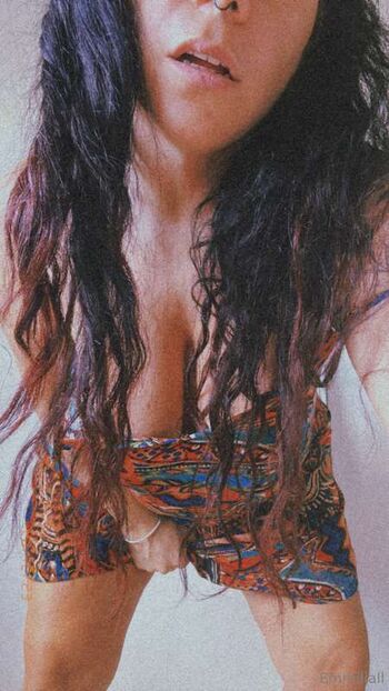 Emmiliall leaked private photo uncensored HD quality