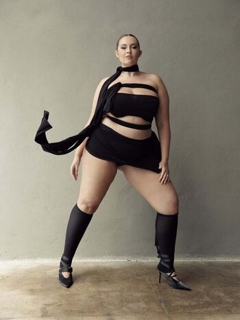 Erinmhk page leaked private photo uncensored HD quality