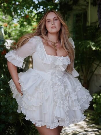 Erinmhk page leaked private photo uncensored HD quality