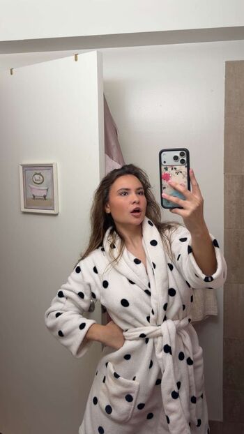 Ester dobrik page leaked private photo uncensored HD quality