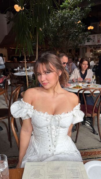 Ester dobrik page leaked private photo uncensored HD quality