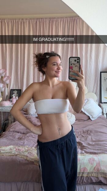 Ester dobrik page leaked private photo uncensored HD quality