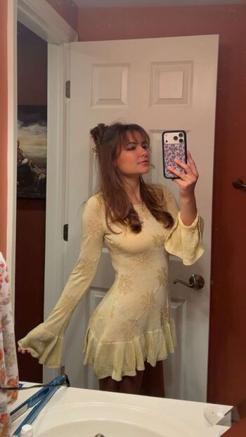 Ester dobrik page leaked private photo uncensored HD quality