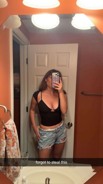 Ester dobrik page leaked private photo uncensored HD quality