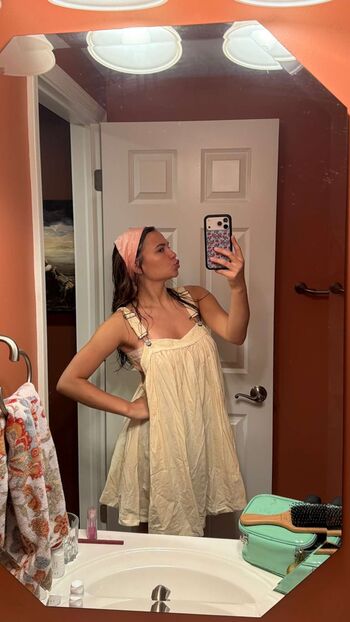 Ester dobrik page leaked private photo uncensored HD quality