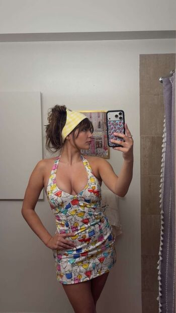 Ester dobrik page leaked private photo uncensored HD quality