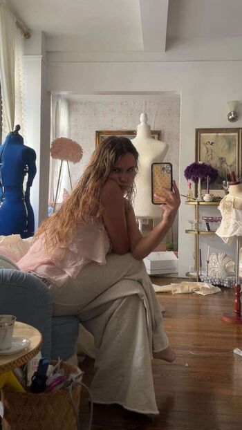 Ester dobrik page leaked private photo uncensored HD quality