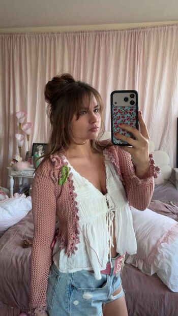 Ester dobrik page leaked private photo uncensored HD quality