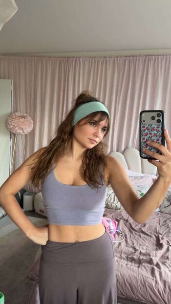 Ester dobrik page leaked private photo uncensored HD quality