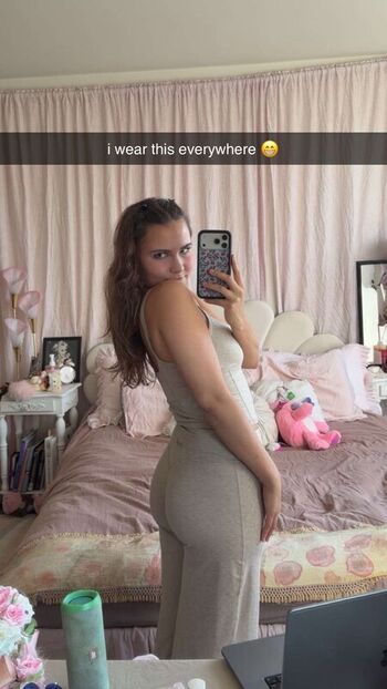 Ester dobrik page leaked private photo uncensored HD quality