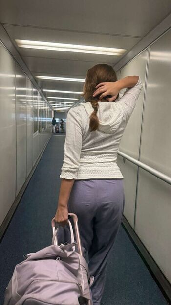 Ester dobrik page leaked private photo uncensored HD quality