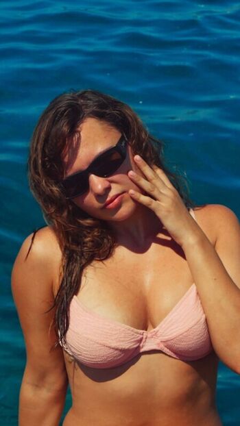 Ester dobrik page leaked private photo uncensored HD quality