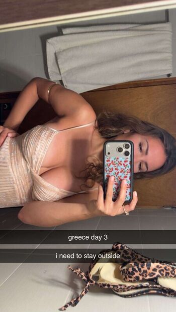 Ester dobrik page leaked private photo uncensored HD quality