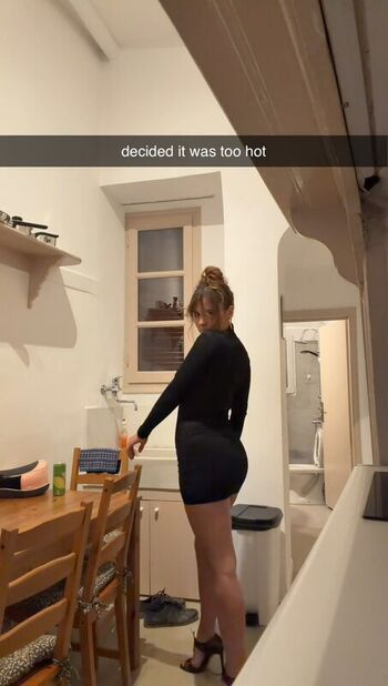 Ester dobrik page leaked private photo uncensored HD quality