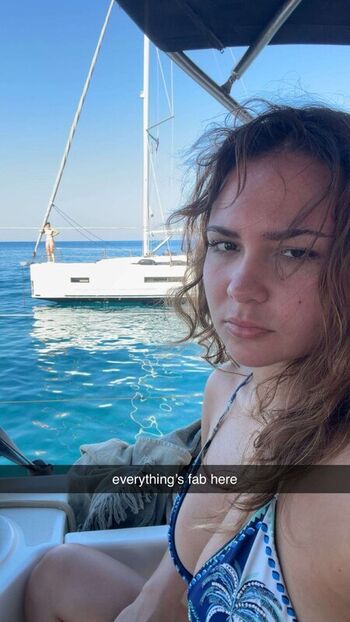 Ester dobrik page leaked private photo uncensored HD quality