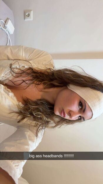 Ester dobrik page leaked private photo uncensored HD quality