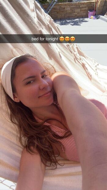Ester dobrik page leaked private photo uncensored HD quality