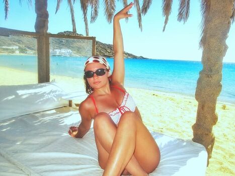 Ester dobrik page leaked private photo uncensored HD quality