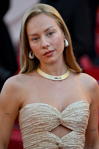 Ester exposito page leaked private photo uncensored HD quality