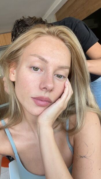 Ester exposito leaked private photo uncensored HD quality