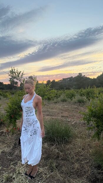 Ester exposito leaked private photo uncensored HD quality