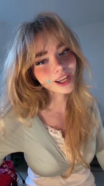 Felinenyaa leaked private photo uncensored HD quality