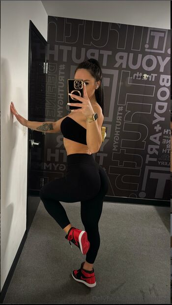 Fitbaddiee  page leaked private photo uncensored HD quality