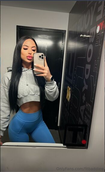Fitbaddiee leaked private photo uncensored HD quality