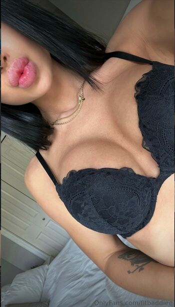 Fitbaddiee leaked private photo uncensored HD quality