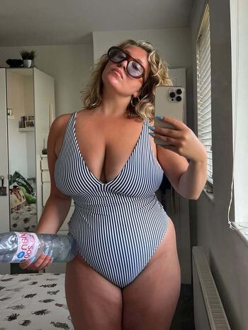 Florence clara leaked private photo uncensored HD quality