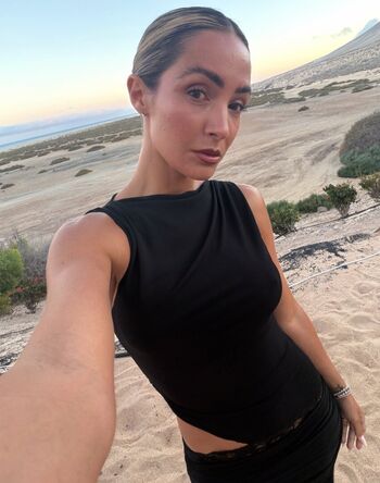 Frankie bridge  page leaked private photo uncensored HD quality