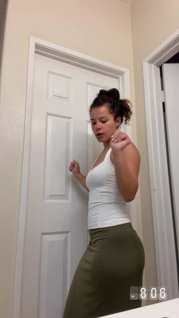 Gabriella saraivah page leaked private photo uncensored HD quality