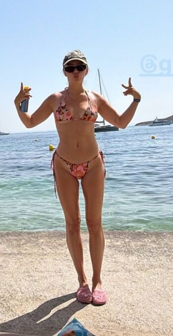 Genevieve hannelius page leaked private photo uncensored HD quality