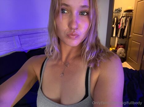 Gigixfullbody leaked private photo uncensored HD quality